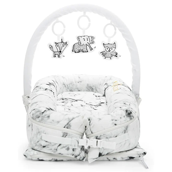 دوك أتوت ديلوكس + بود - رخام كرارا | أكياس النوم وعش الأطفال دوك أتوت ديلوكس + بود - رخام كرارا | أكياس النوم وعش الأطفال