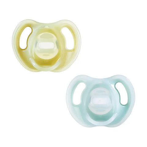 Tommee Tippee Ultra-Light Silicone Soother, 6-18M Kulud Pharmacy