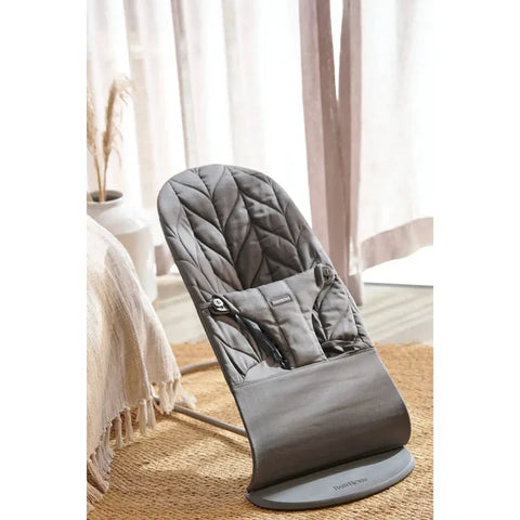 Babybjorn Bouncer Bliss - Cotton, Petal Quilt (Anthracite)