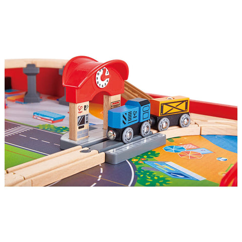 Hape - Ride-On Engine Table