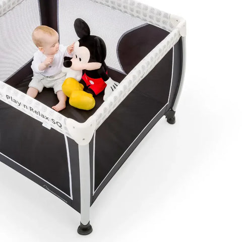 Disney - Play N Relax Sq Mickey Cool Vibes (Black/White)