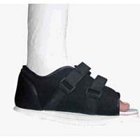 Buy Dyna Cast Shoes (M) Support 1 PC Online - Kulud Pharmacy