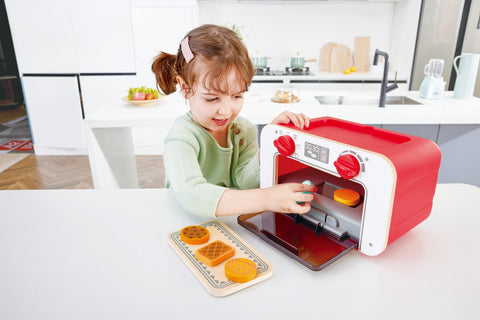 Hape - My Baking Oven With Magic Cookies