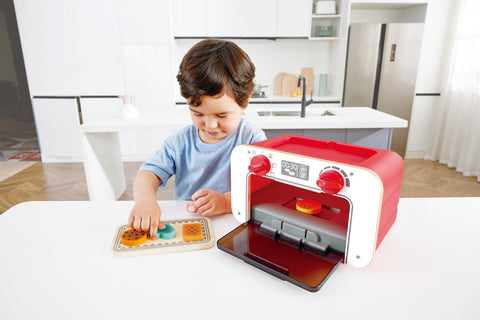 Hape - My Baking Oven With Magic Cookies