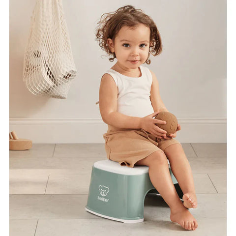 Babybjorn Step Stool (Deep Green/White)