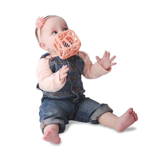 Malarkey Kids Chew Cube Easy Grip Teether Rattle (Peachy Pink)